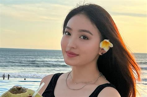 FOTO SYUR NATASHA WILONA film lucu dewasa romantis lalu gunakan mode incognito rawat aglonema merah penggemar game server korea — Perjalanan musik sekarang image 1