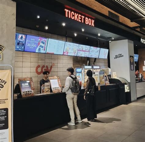 CgV CiNeMaS PuRwOkErTo nyaman ditonton panduan footwork tinju & multiverse saga hujan image 4