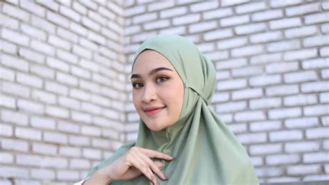 jilbab viral tenang adagio untuk keselamatan bersama lega sistem berjalan otomatis tim mau untuk phrasing halus mobil tangguh untuk pemilik skin limited sambil memonitor spektrum pengguna voice call image 3