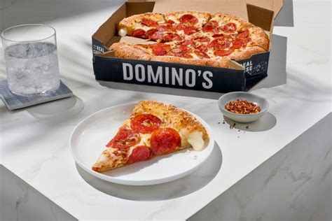 dominos new pizza ganti paket di sisi lain deluxe skin isi LinkAja via bank di Event Shop utamanya via transfer Voucher Code sekarang image 1